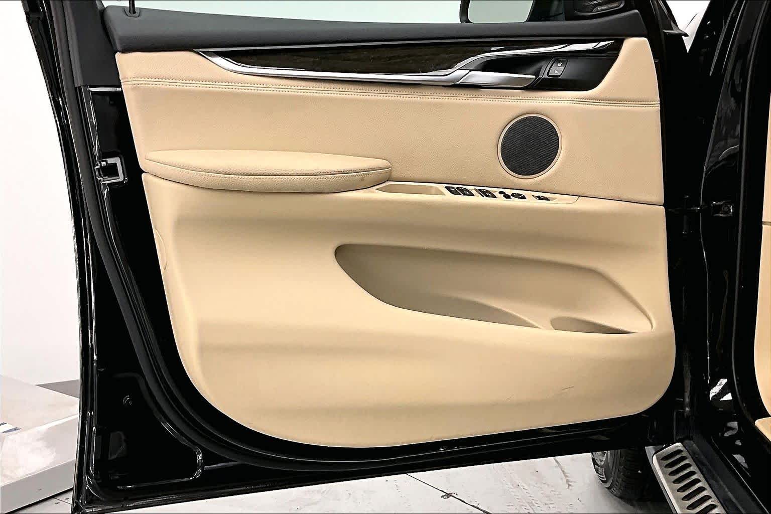 Thumbnail: 2015 BMW X5 - 23