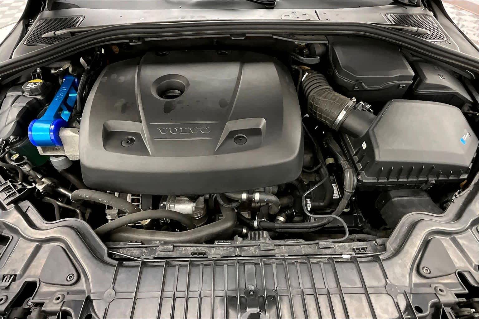 Thumbnail: 2017 Volvo V60 - 9