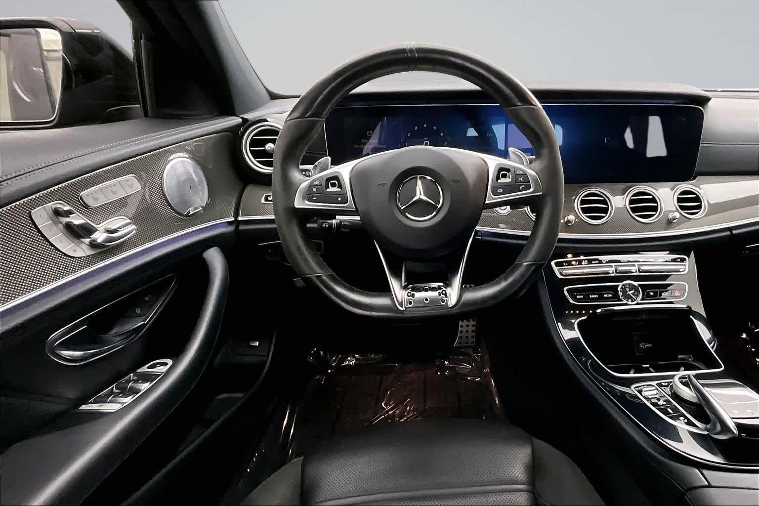Thumbnail: 2017 Mercedes-Benz E-Class - 15
