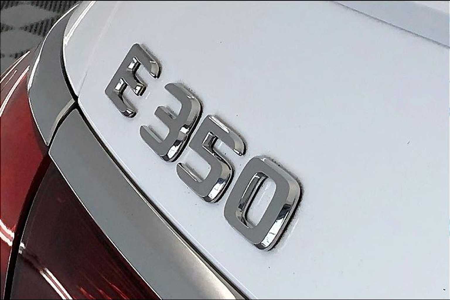 Thumbnail: 2025 Mercedes-Benz E-Class - 7