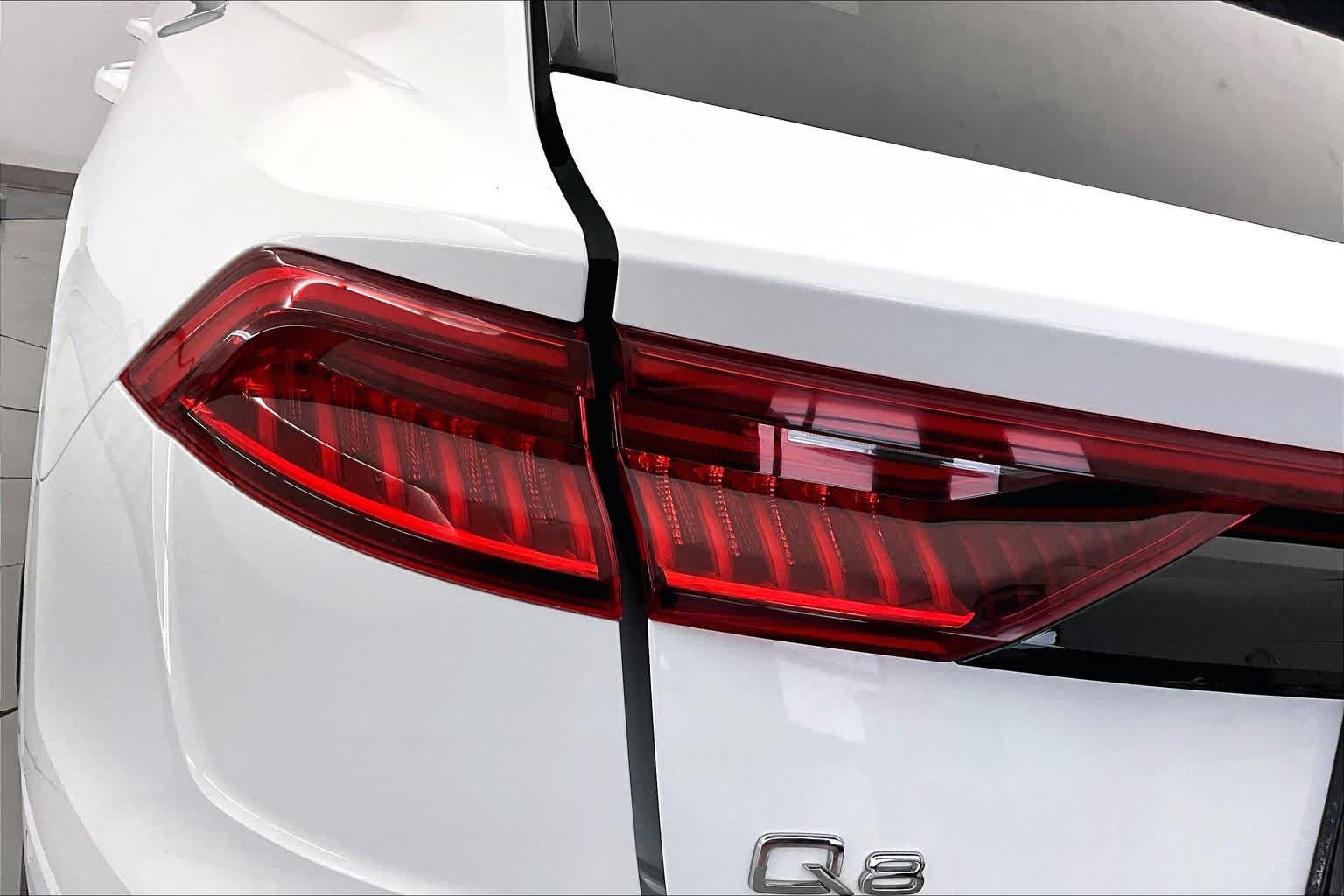 Thumbnail: 2019 Audi Q8 - 23