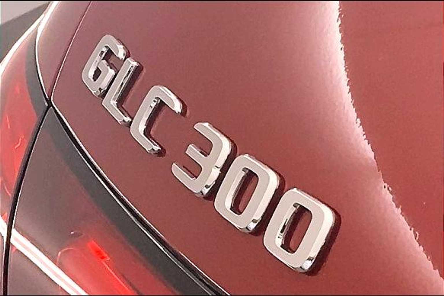 Thumbnail: 2026 Mercedes-Benz GLC - 7