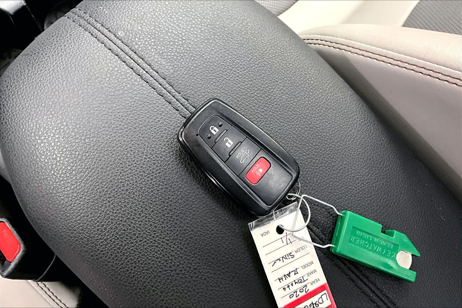 Thumbnail: 2020 Toyota RAV4 - 20