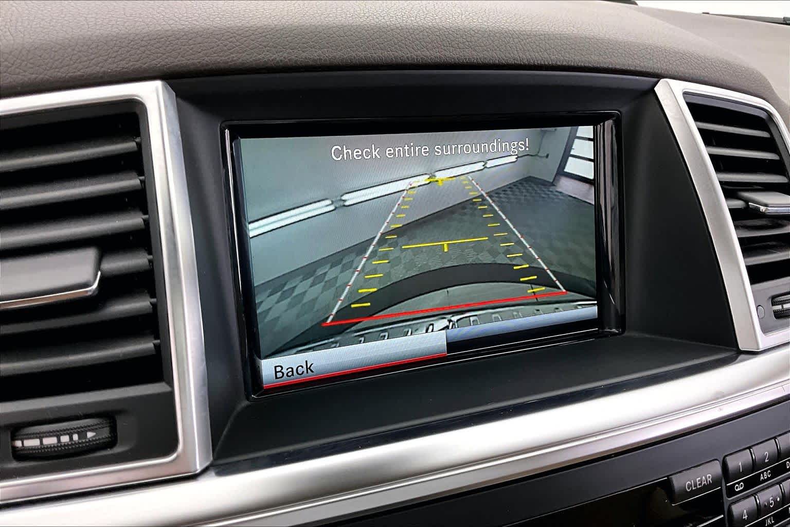 Thumbnail: 2014 Mercedes-Benz M-Class - 21