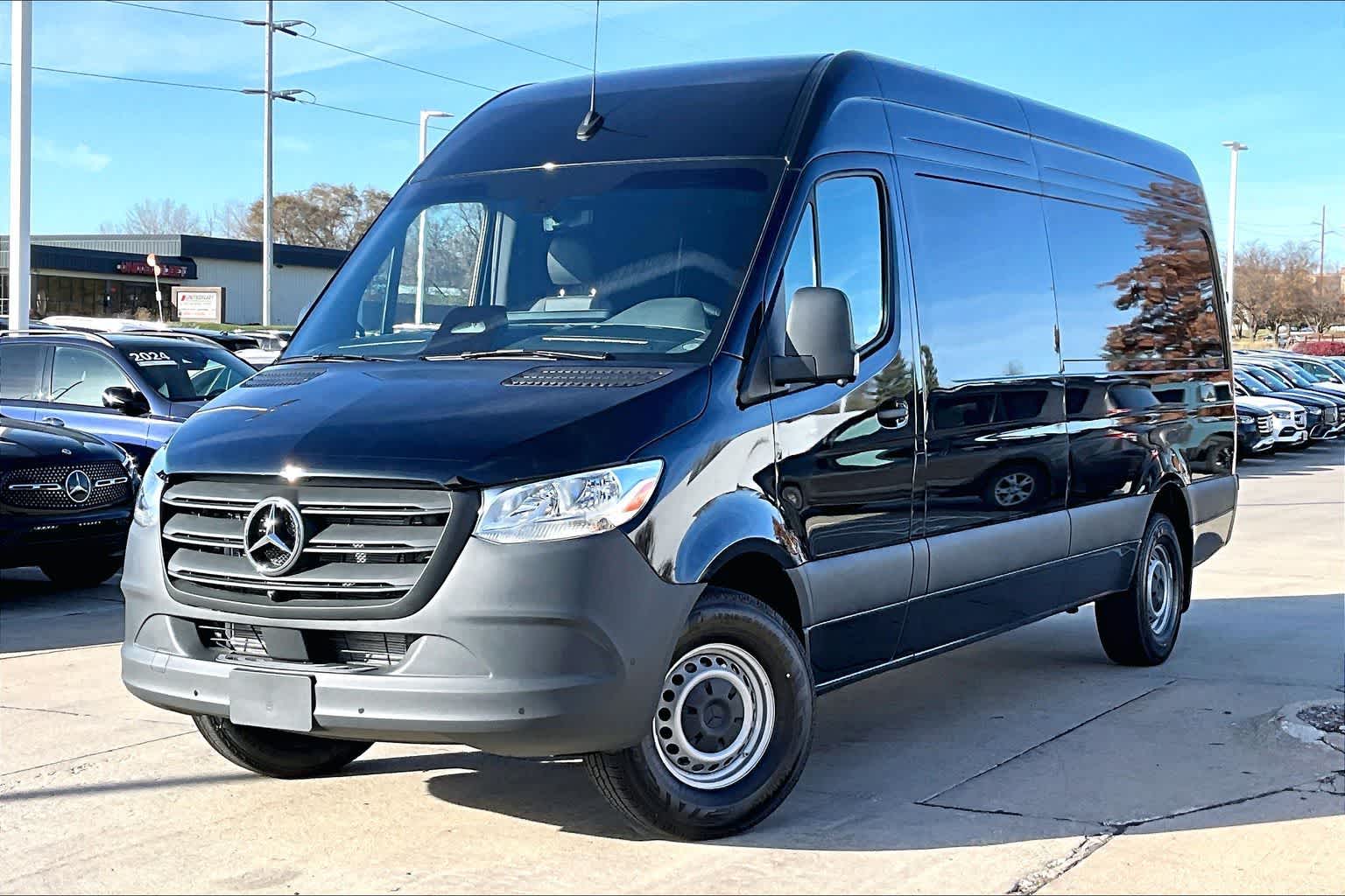 Thumbnail: 2026 Mercedes-Benz Sprinter - 1