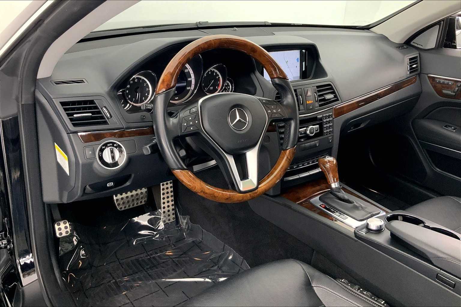 Thumbnail: 2013 Mercedes-Benz E-Class - 2