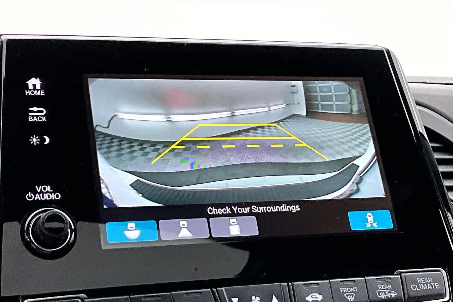 Thumbnail: 2023 Honda Odyssey - 21