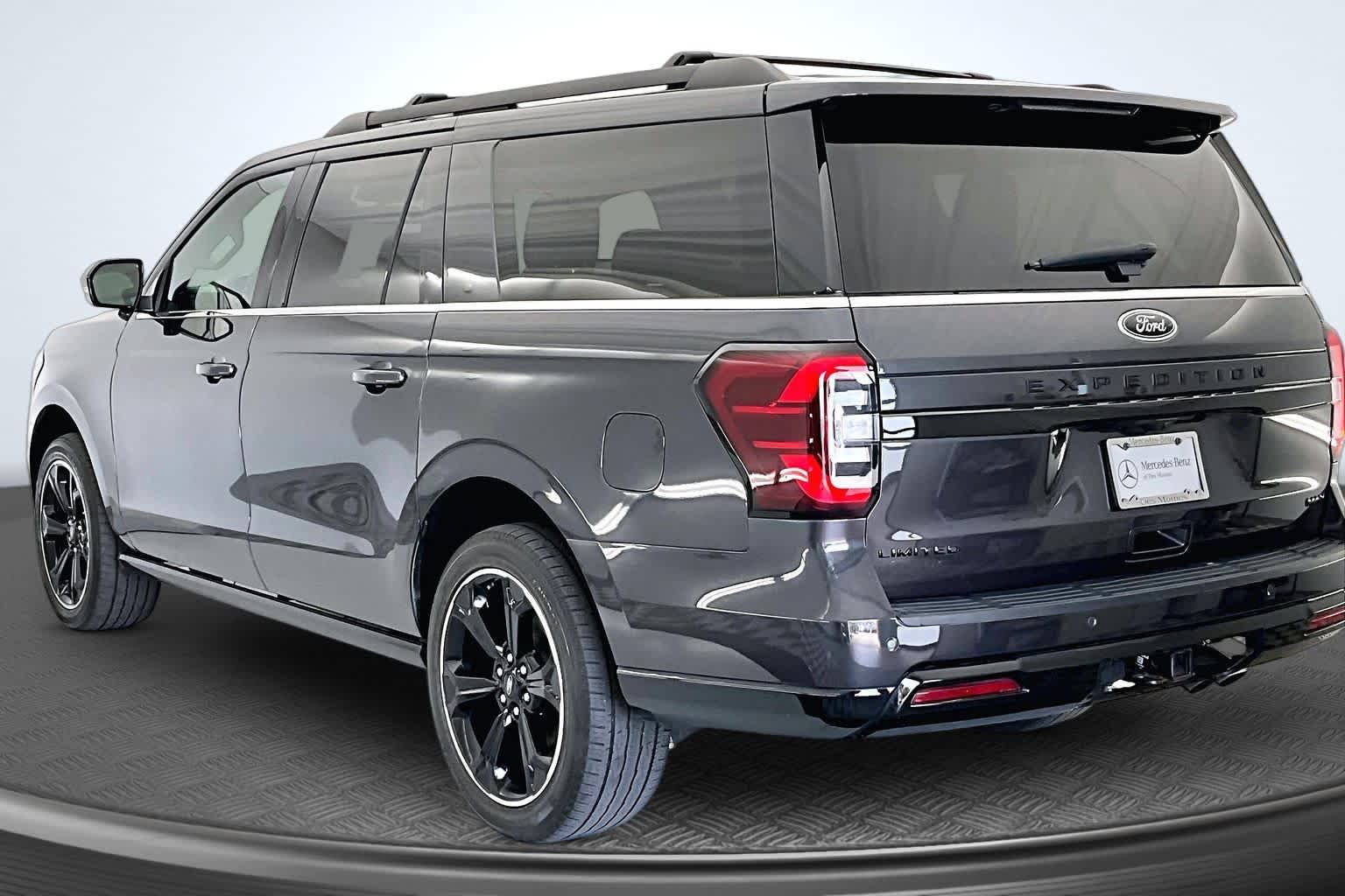 Thumbnail: 2022 Ford Expedition MAX - 4