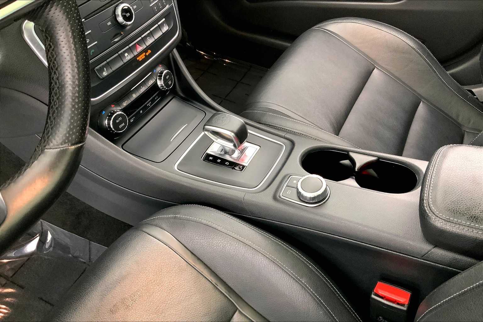 Thumbnail: 2015 Mercedes-Benz CLA - 17