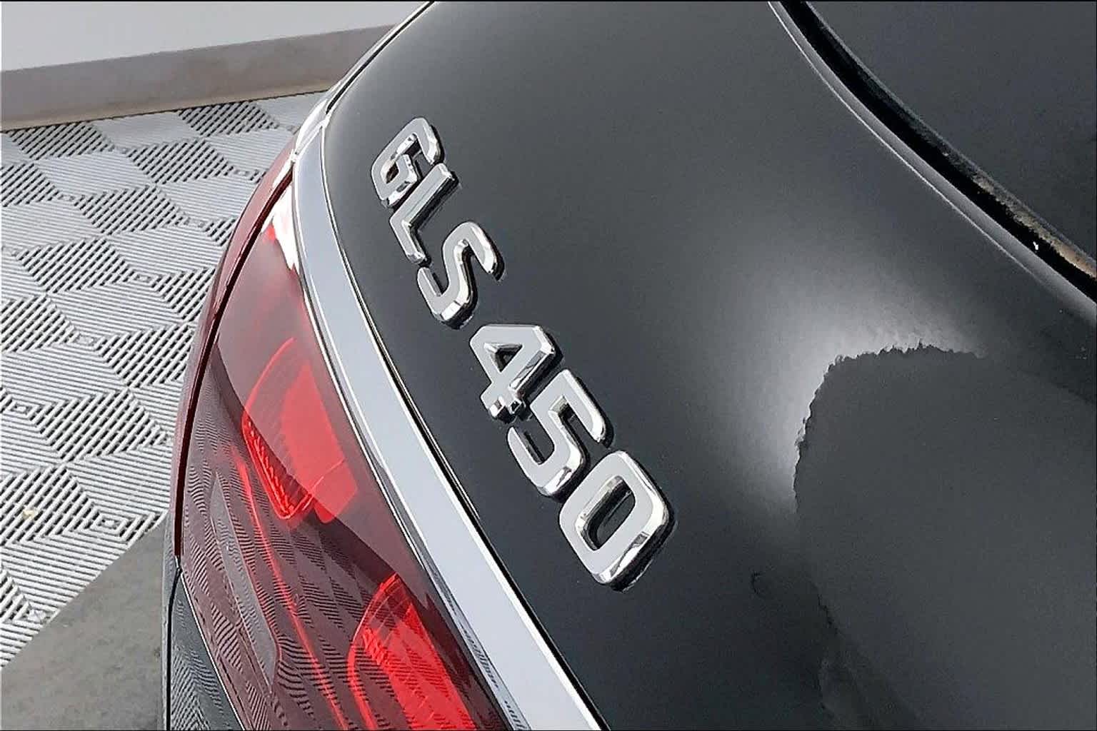 2025 Mercedes-Benz GLS 450 4MATIC 7