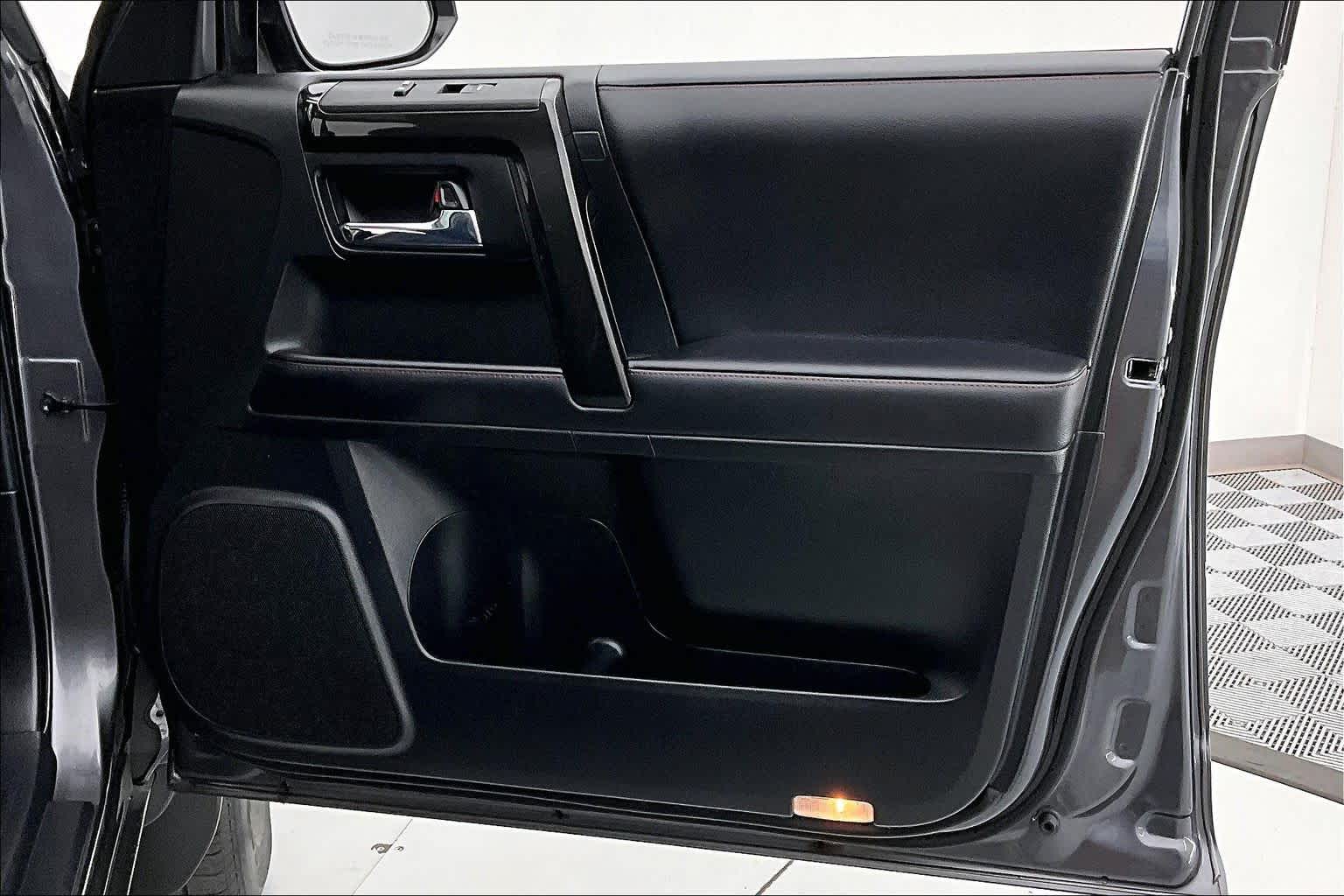 Thumbnail: 2023 Toyota 4Runner - 24