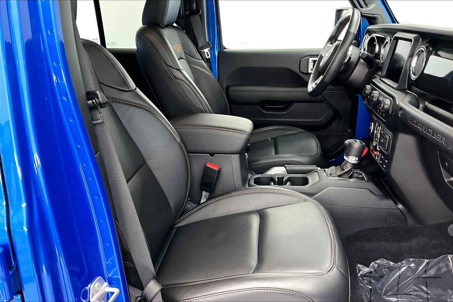 Thumbnail: 2021 Jeep Wrangler - 14