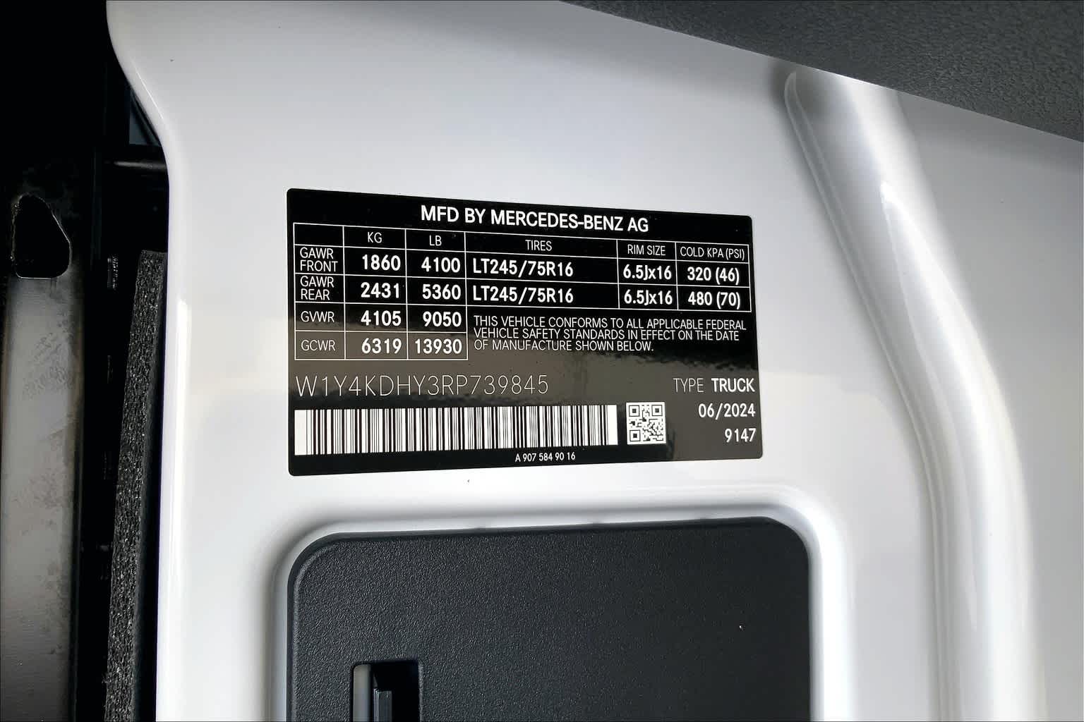 Thumbnail: 2024 Mercedes-Benz Sprinter - 24