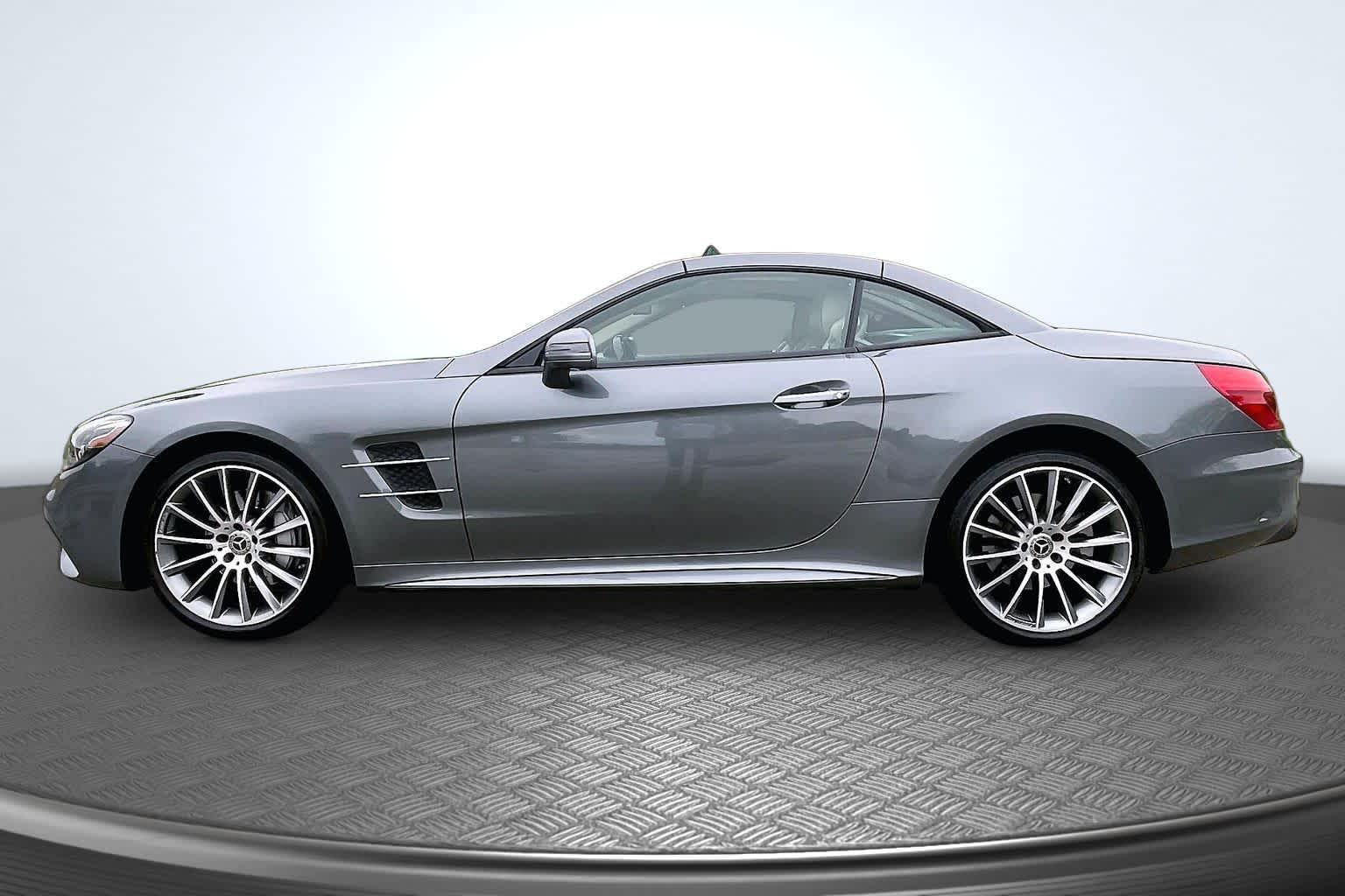 Thumbnail: 2019 Mercedes-Benz SL-Class - 2