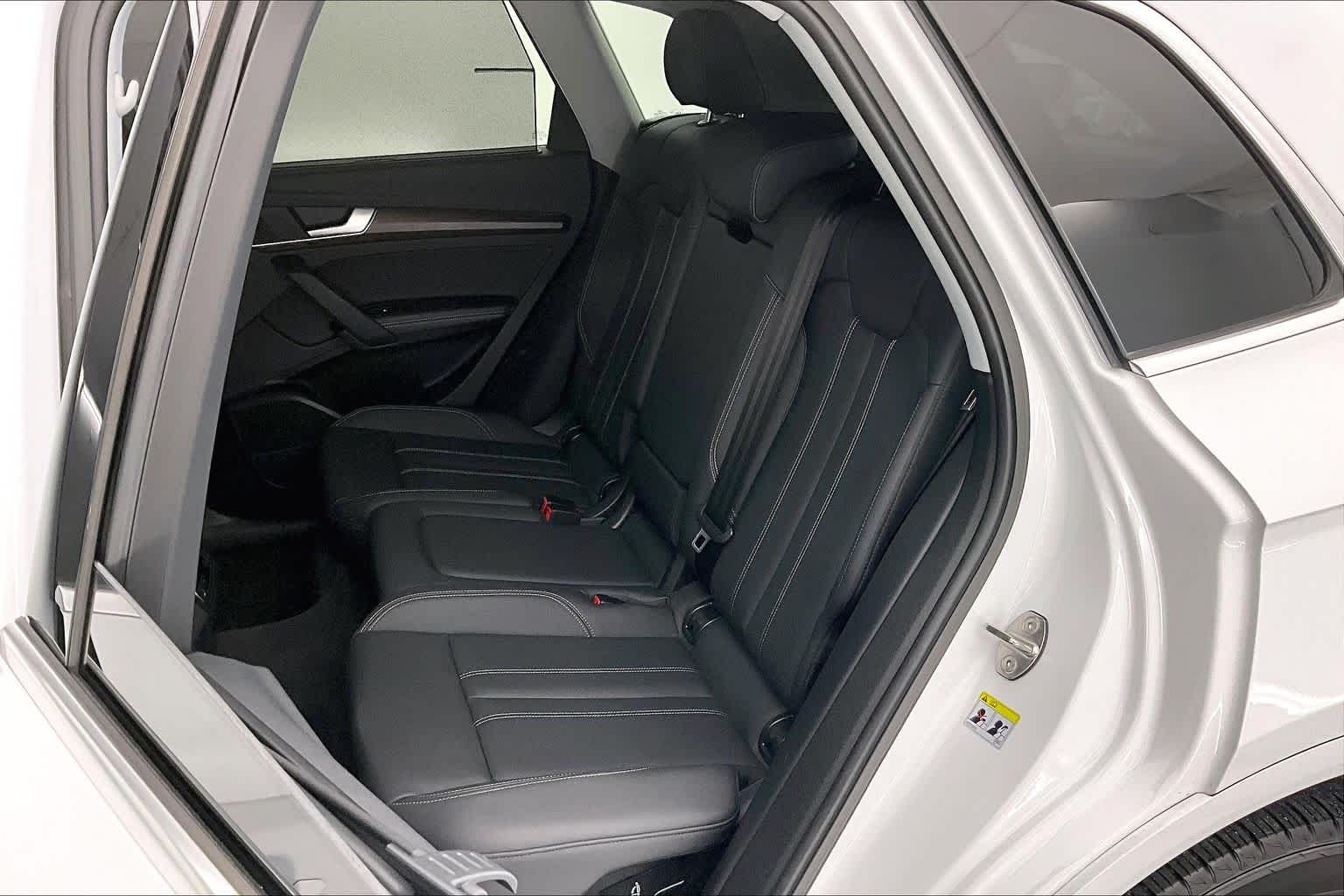 Thumbnail: 2023 Audi Q5 - 13