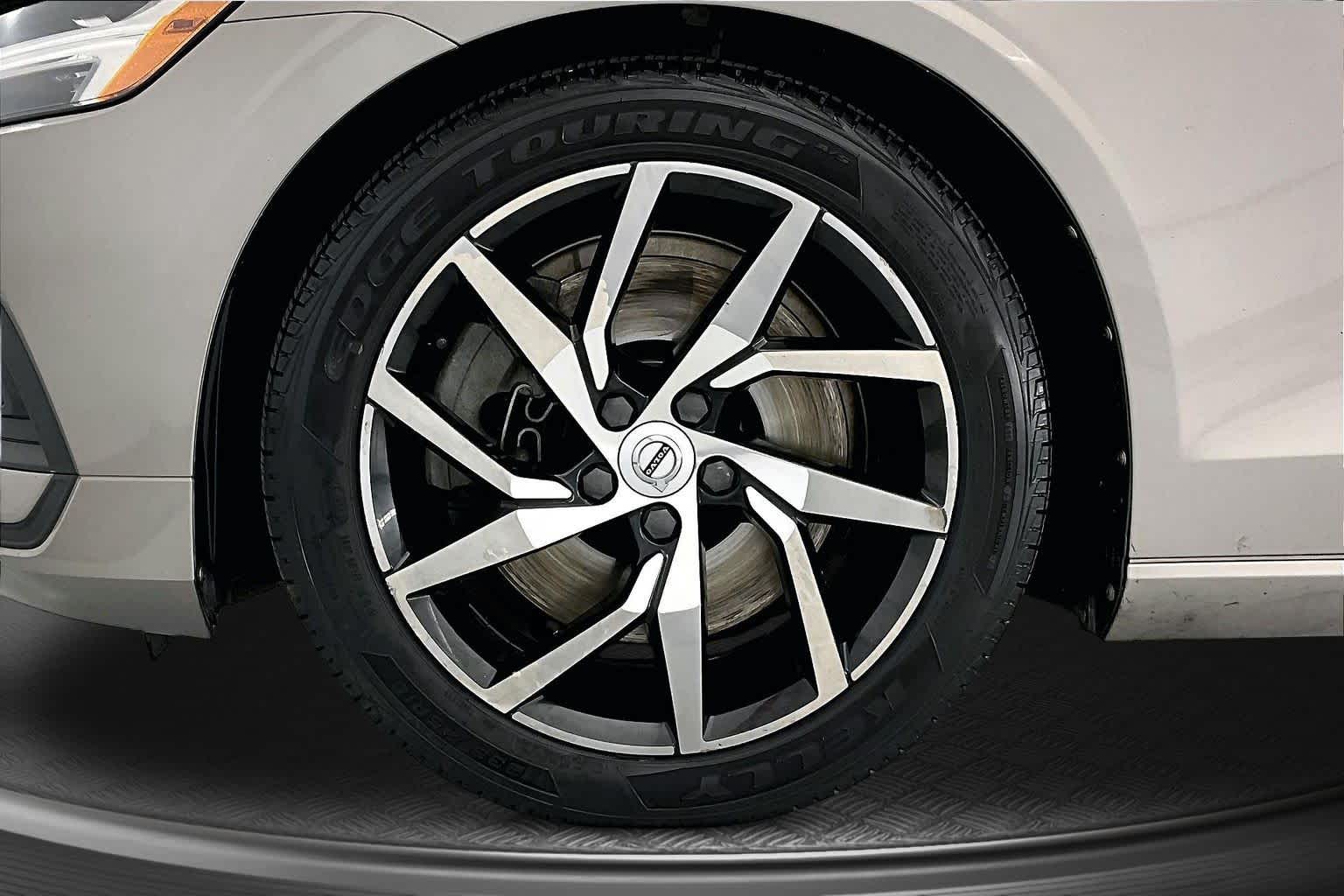 Thumbnail: 2020 Volvo S60 - 8