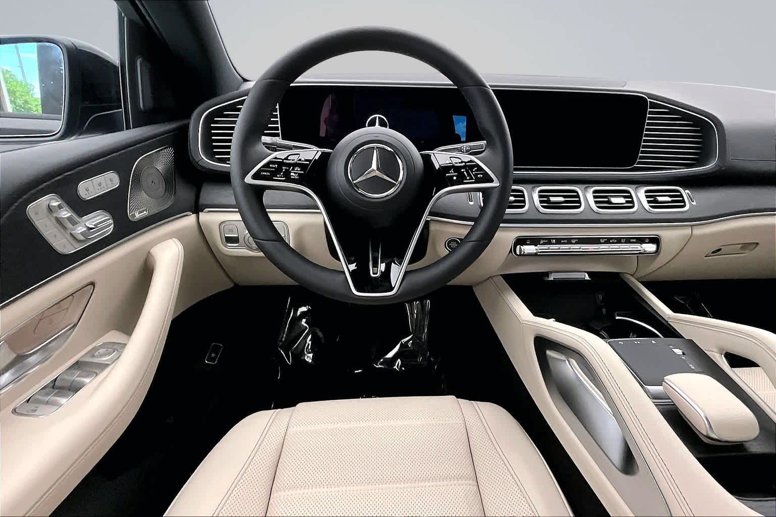 Thumbnail: 2026 Mercedes-Benz GLE - 15