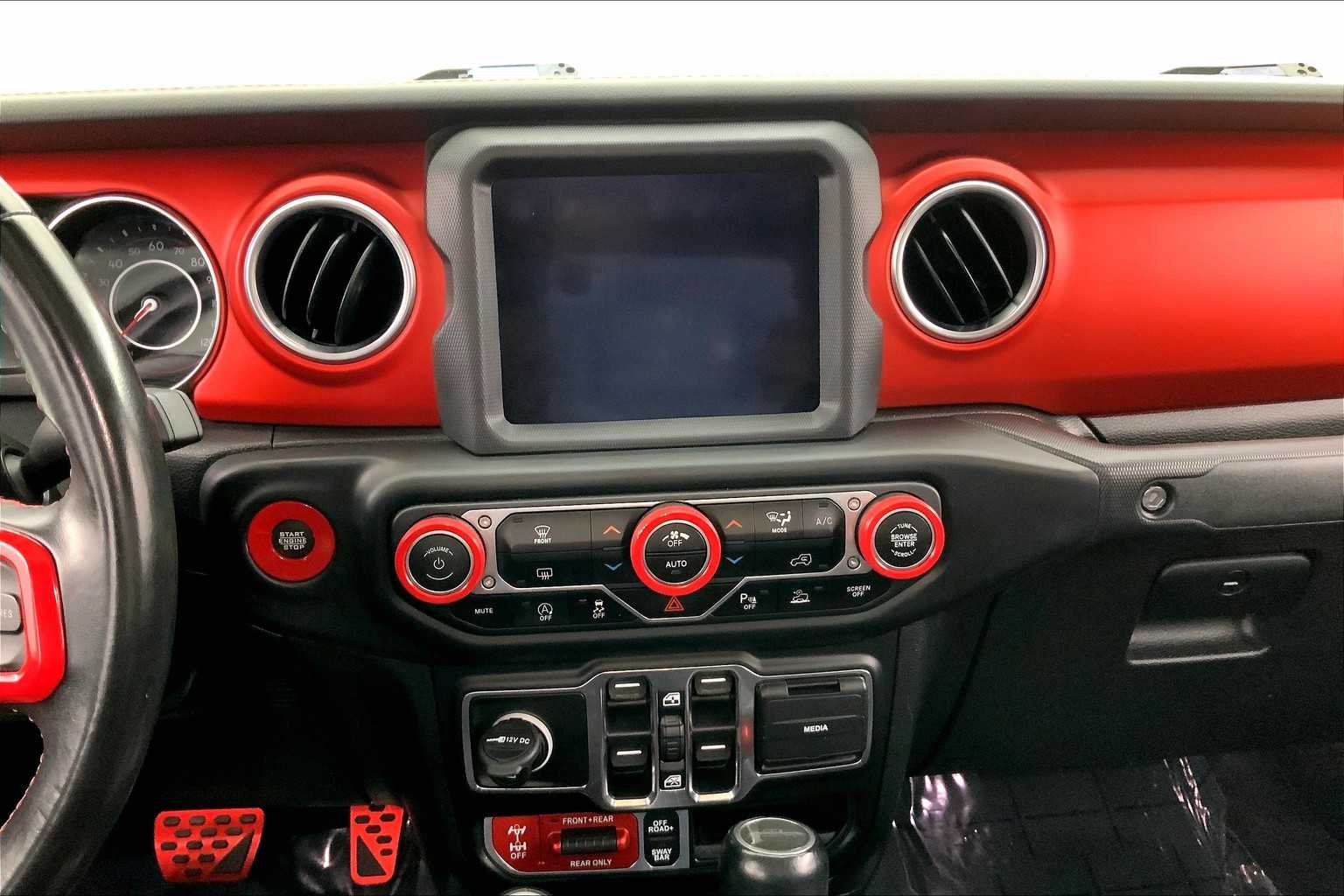 Thumbnail: 2020 Jeep Gladiator - 16