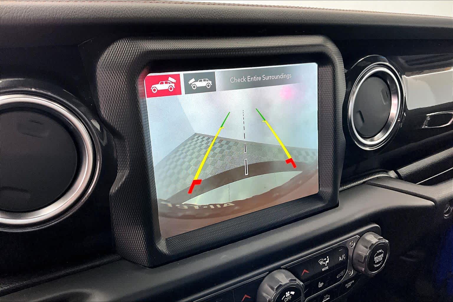 Thumbnail: 2021 Jeep Wrangler - 21