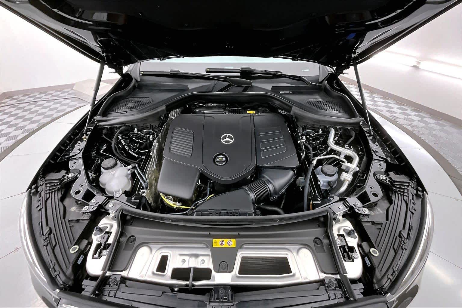 Thumbnail: 2026 Mercedes-Benz GLC - 9