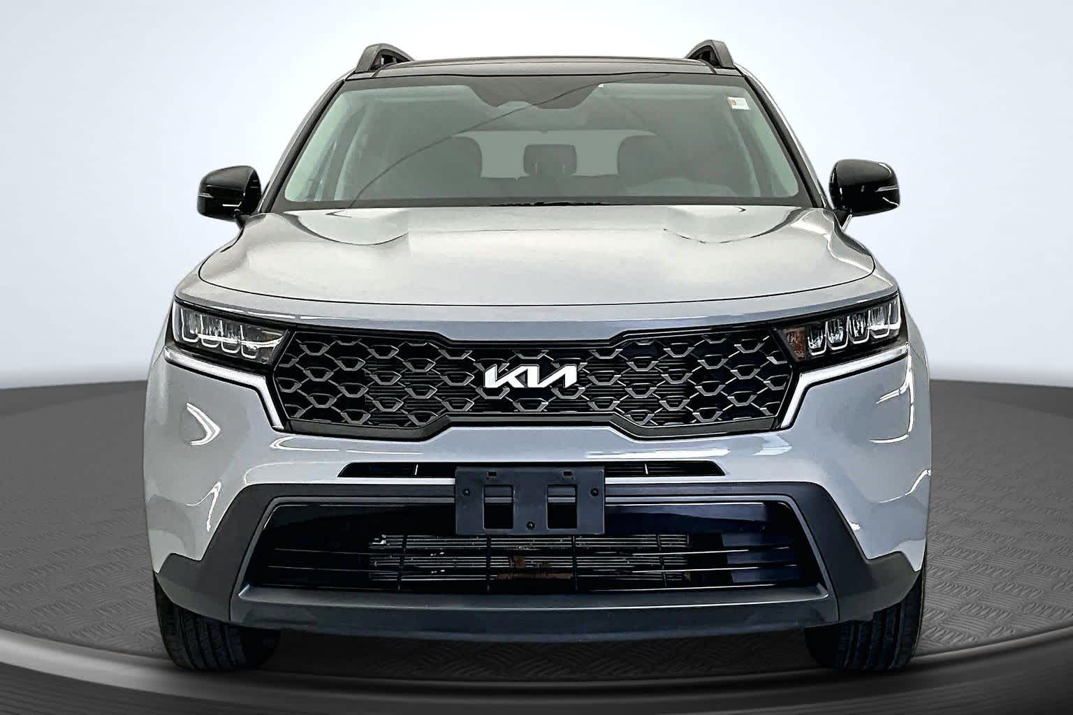Thumbnail: 2023 Kia Sorento - 6
