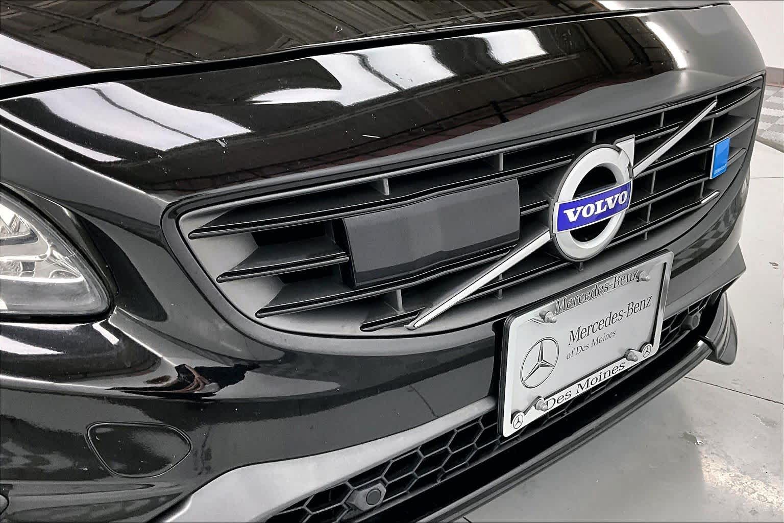 Thumbnail: 2017 Volvo V60 - 26