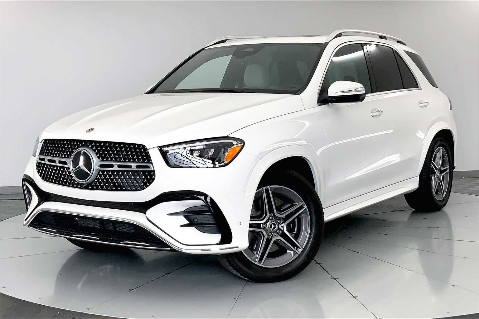 2026 Mercedes-Benz GLE GLE580's photo