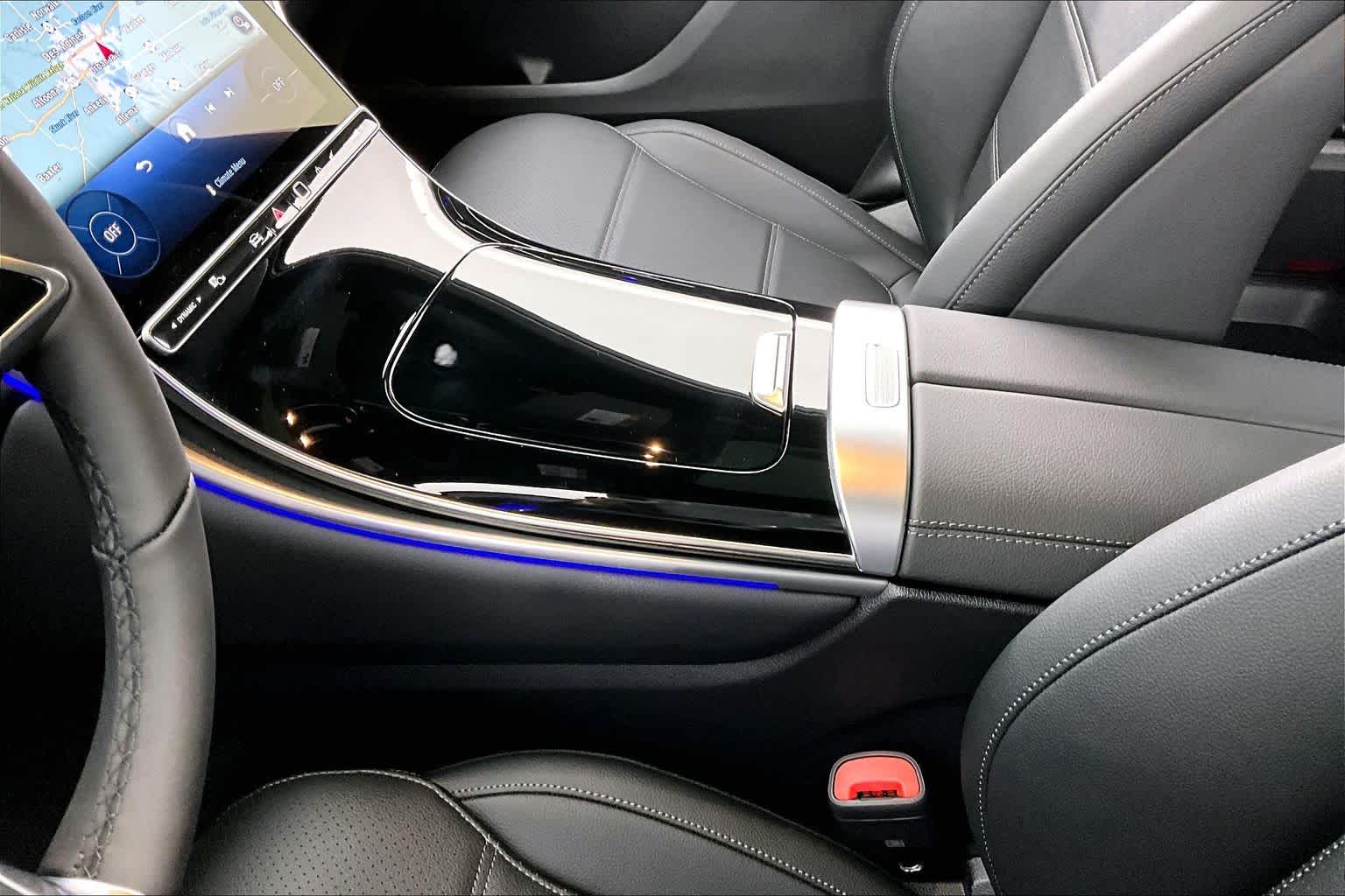 Thumbnail: 2026 Mercedes-Benz GLC - 17