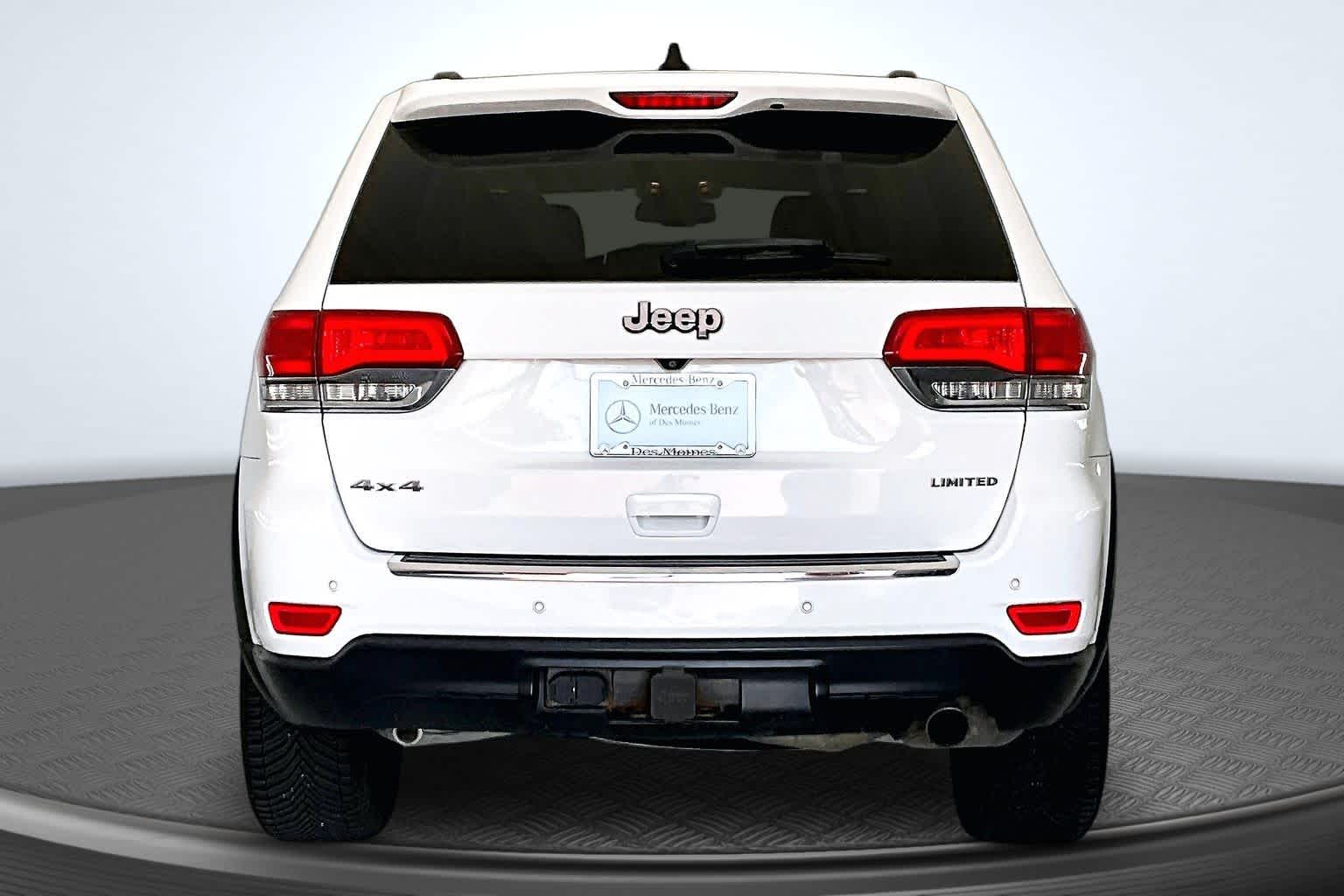 Thumbnail: 2015 Jeep Grand Cherokee - 5