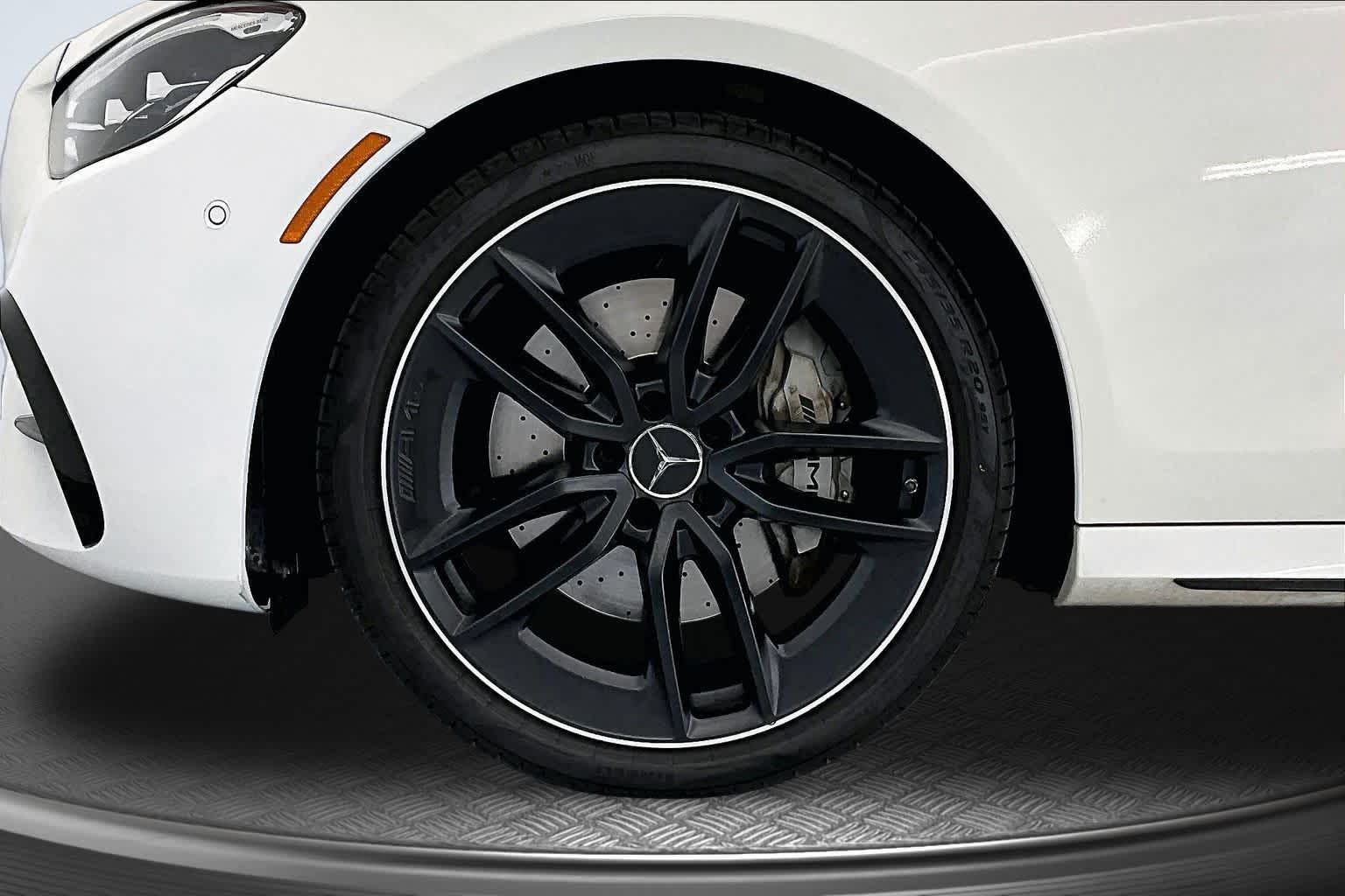 Thumbnail: 2022 Mercedes-Benz E-Class - 8