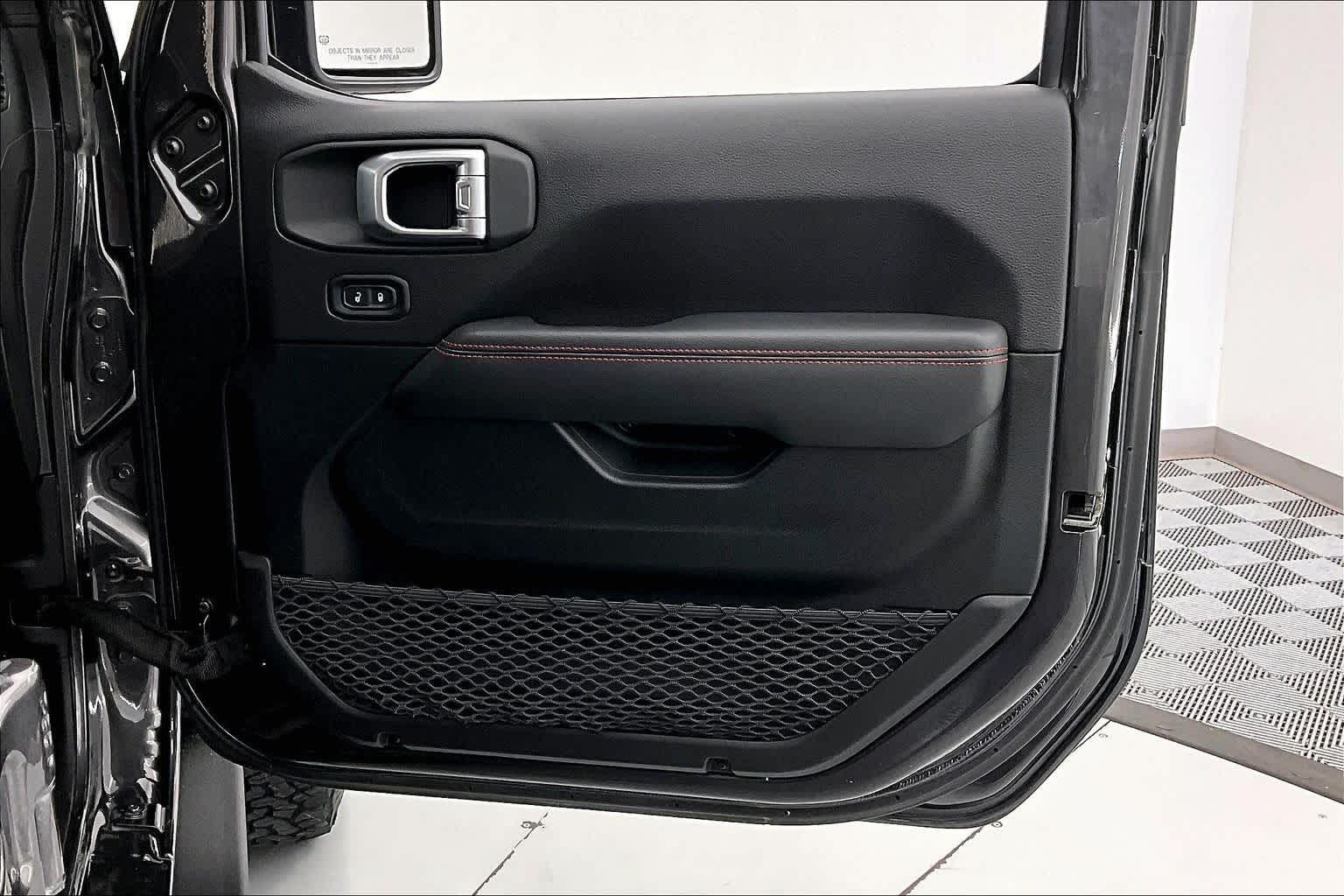 Thumbnail: 2020 Jeep Wrangler - 22