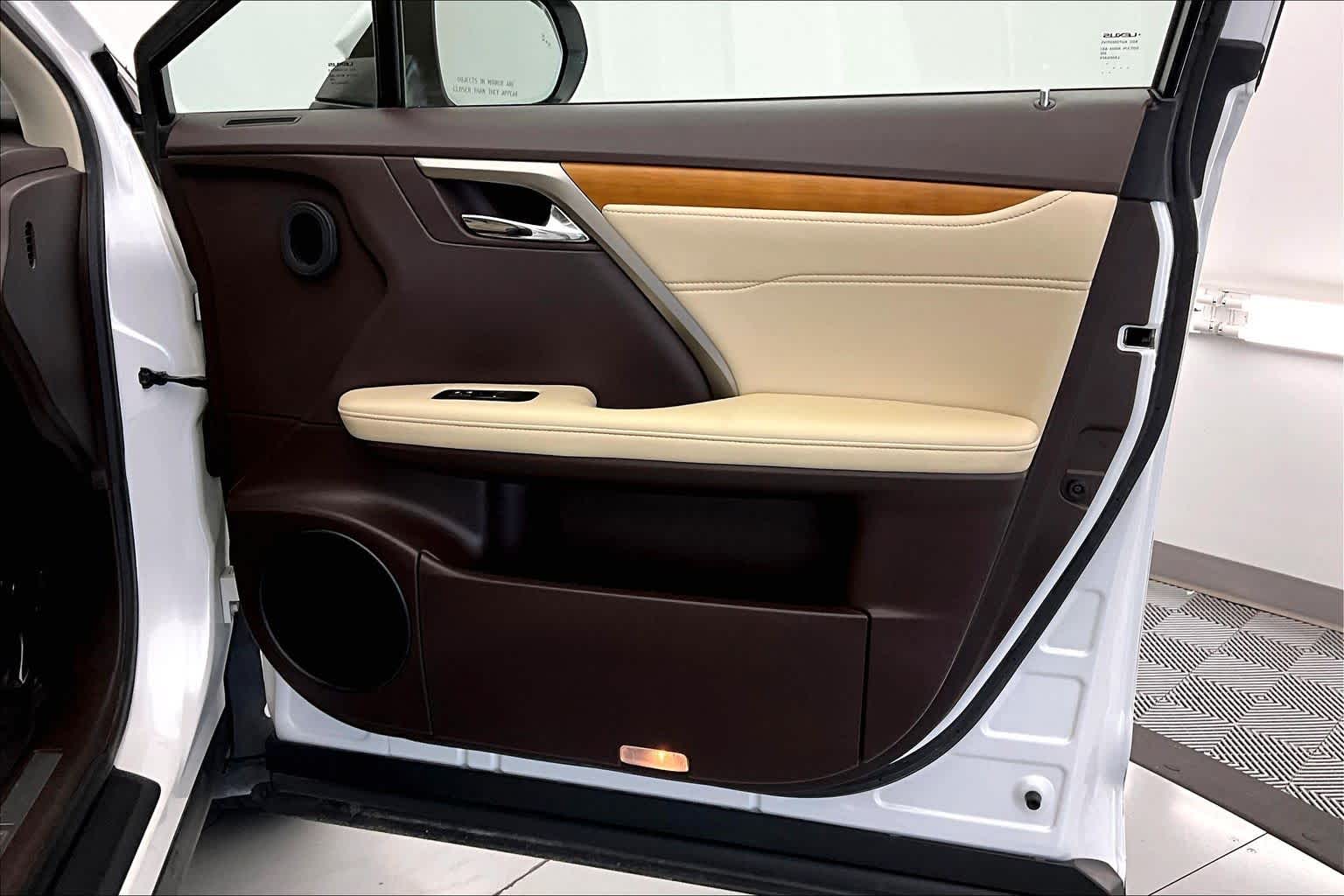 Thumbnail: 2018 Lexus RX - 24