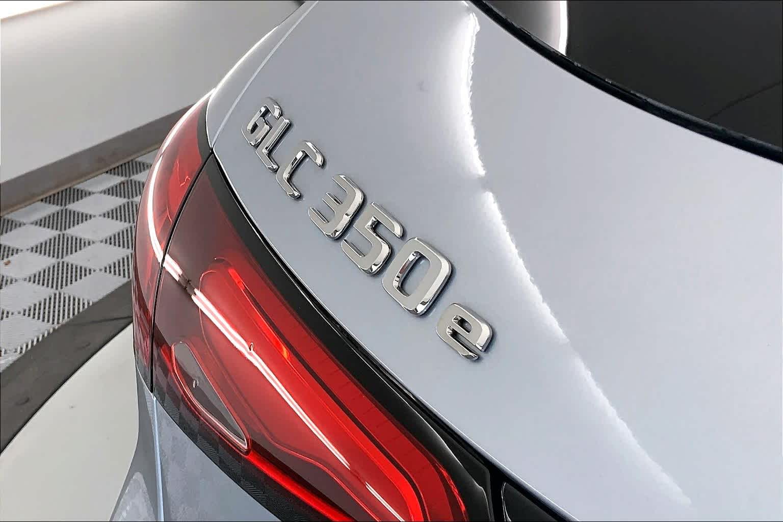 Thumbnail: 2025 Mercedes-Benz GLC - 7