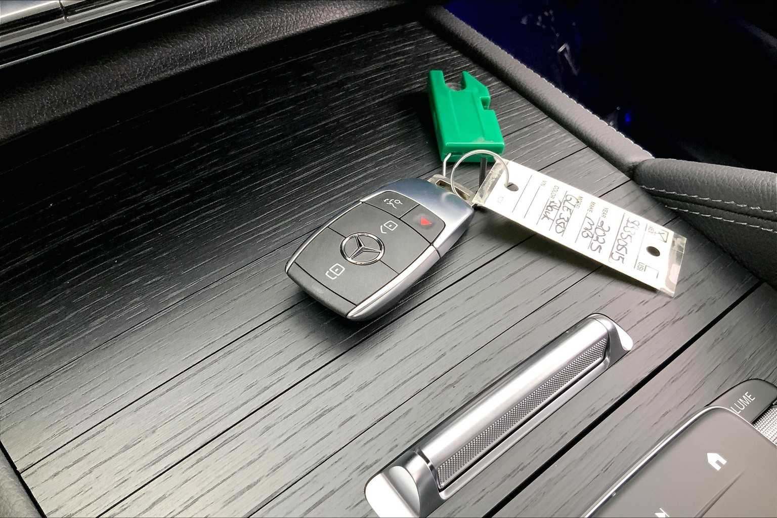 Thumbnail: 2025 Mercedes-Benz GLE - 20