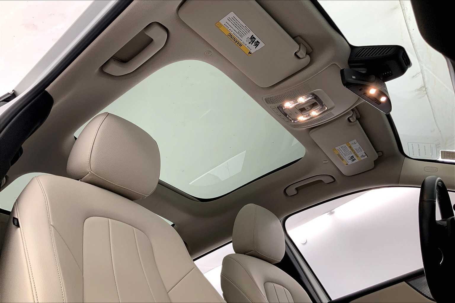 Thumbnail: 2021 Mercedes-Benz GLB - 22