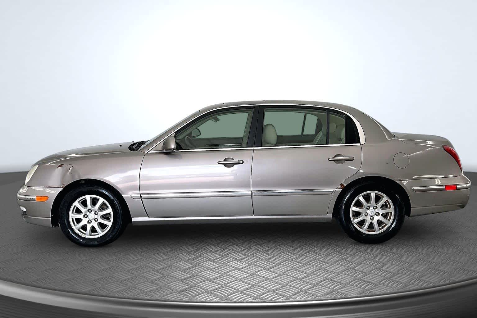 Thumbnail: 2008 Kia Amanti - 3