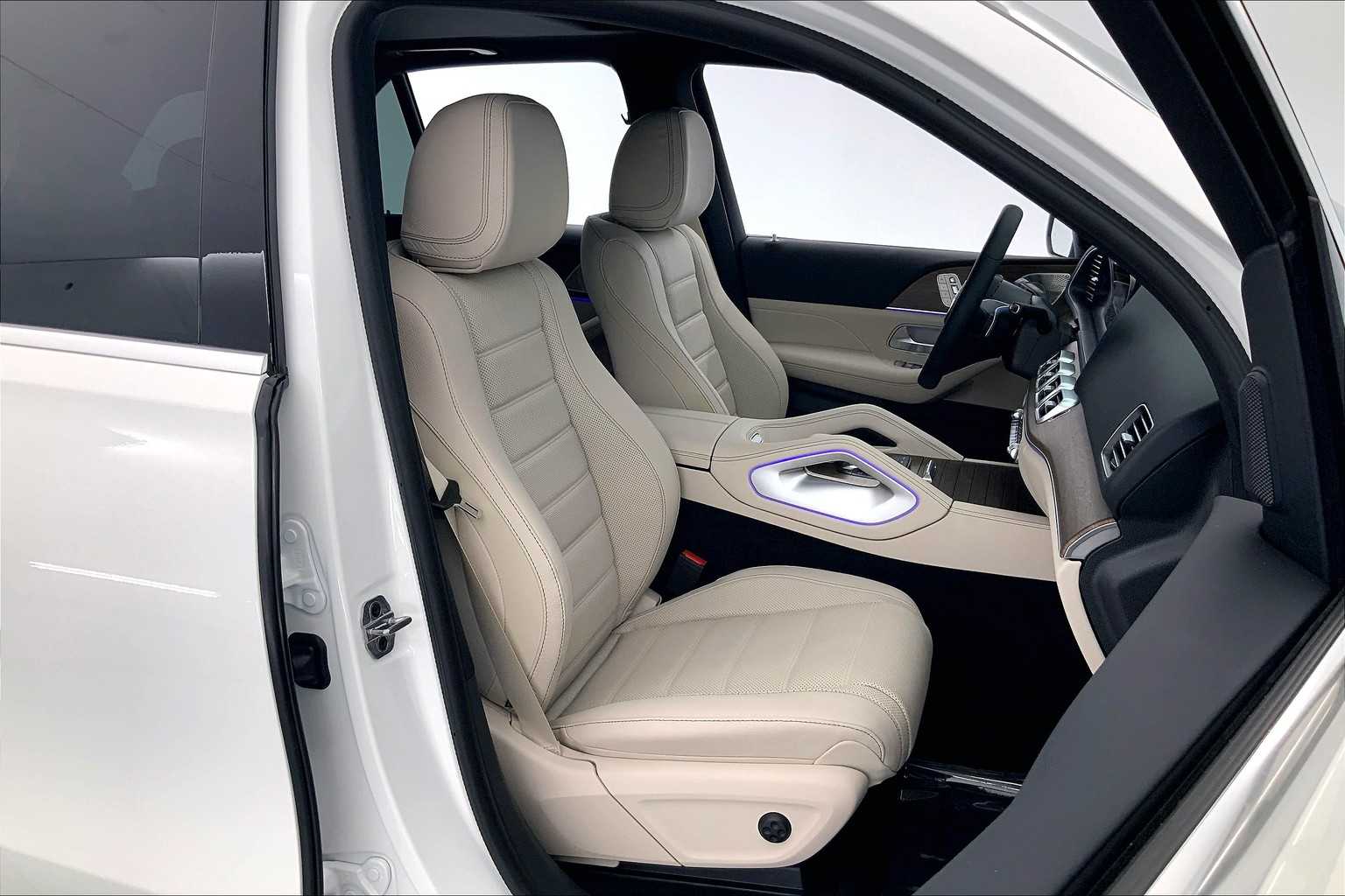 Thumbnail: 2026 Mercedes-Benz GLE - 14