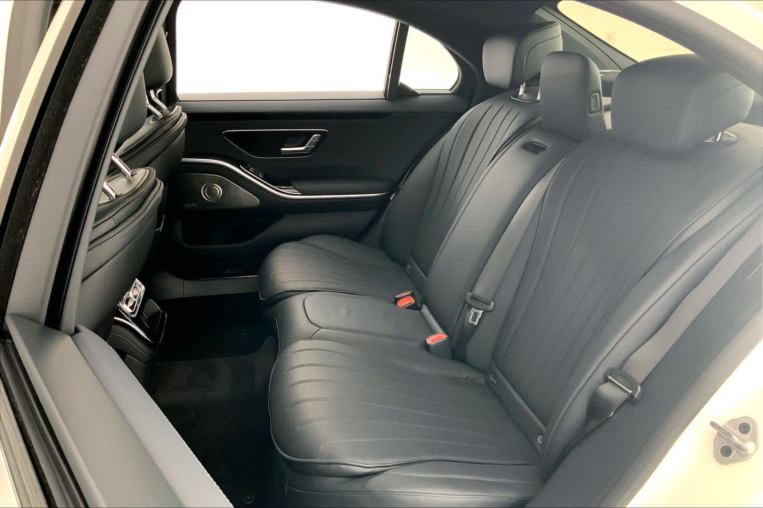 Thumbnail: 2022 Mercedes-Benz S-Class - 13