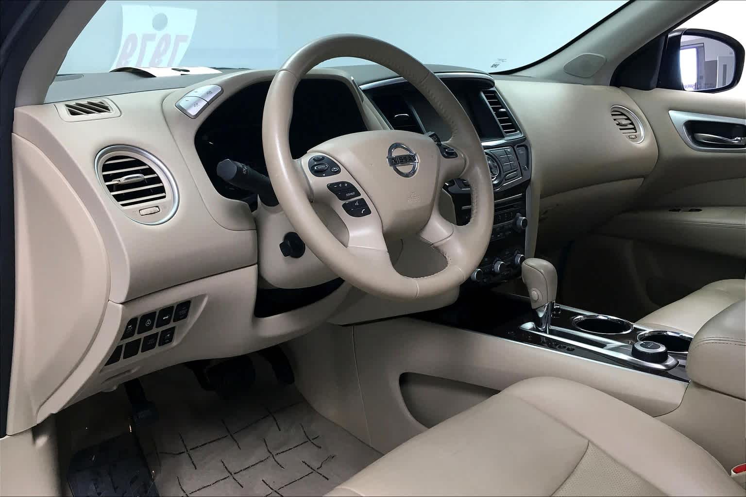 Thumbnail: 2014 Nissan Pathfinder - 19