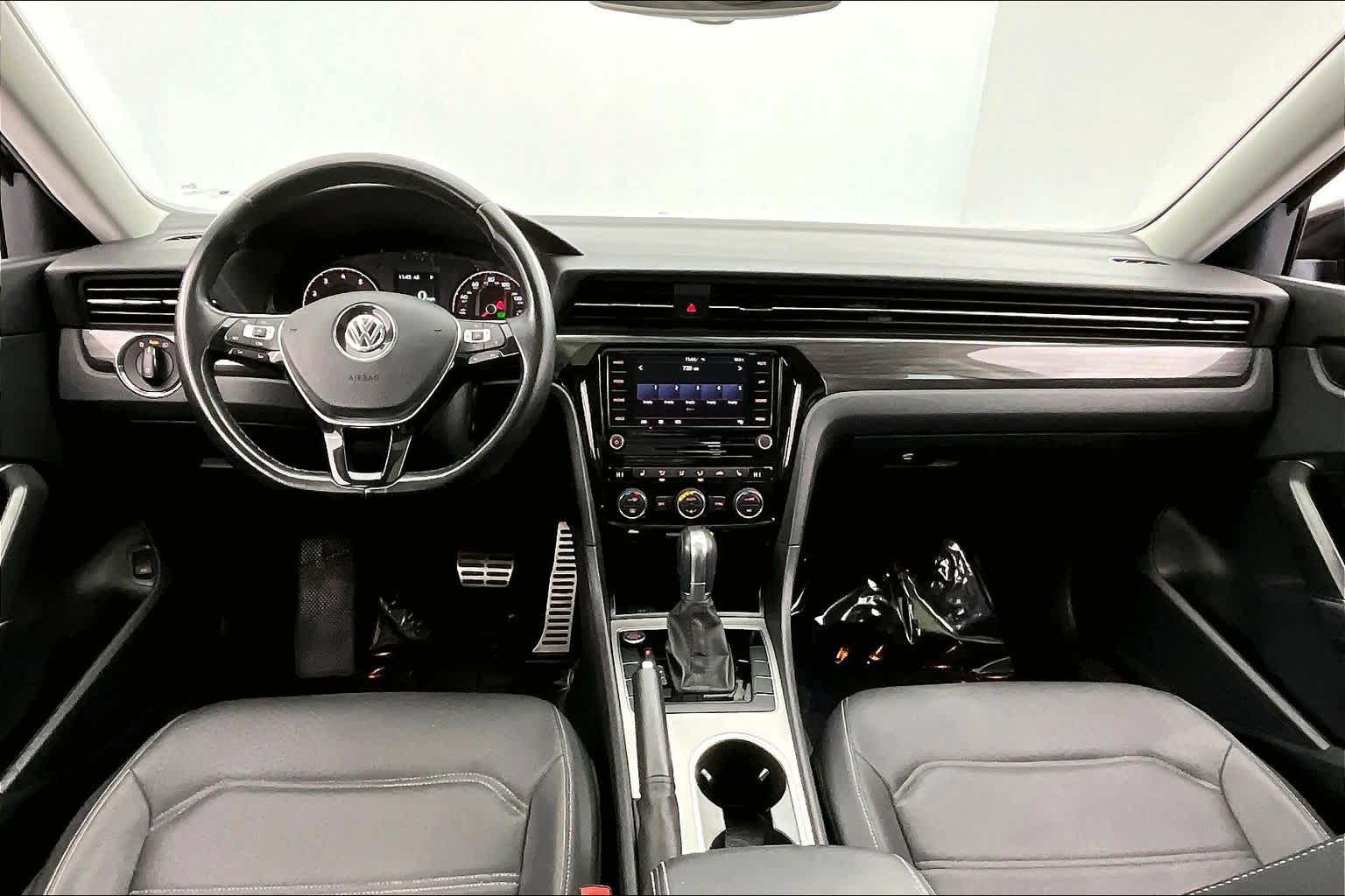 Thumbnail: 2020 Volkswagen Passat - 10