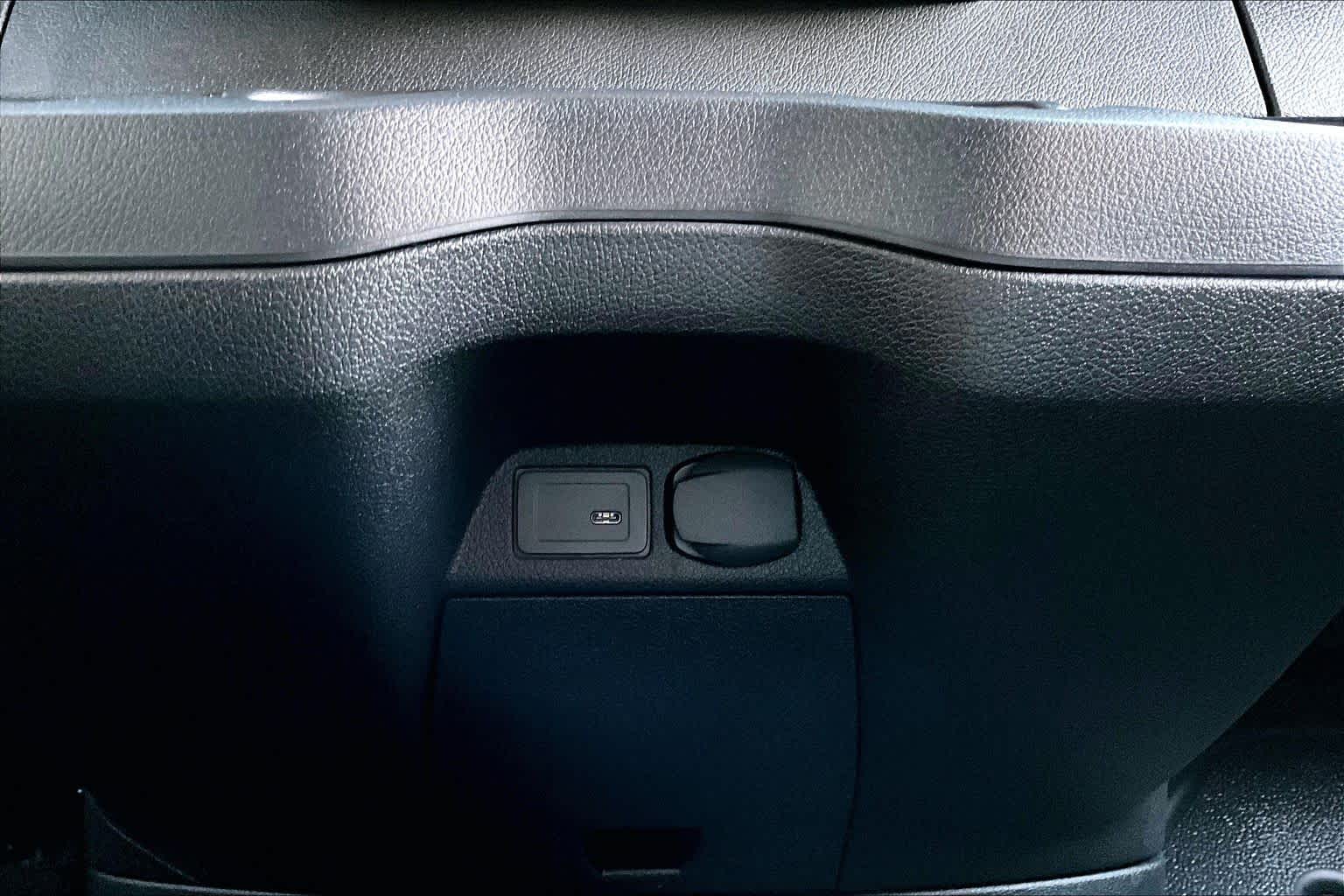 Thumbnail: 2026 Mercedes-Benz Sprinter - 22