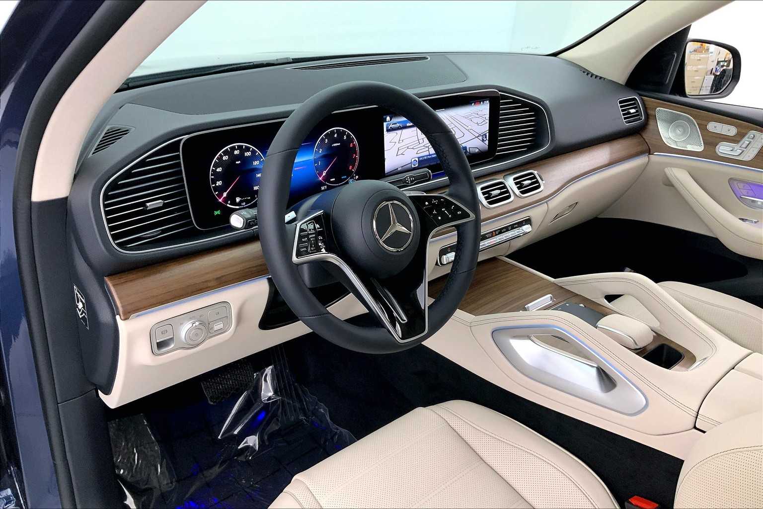 Thumbnail: 2026 Mercedes-Benz GLE - 2