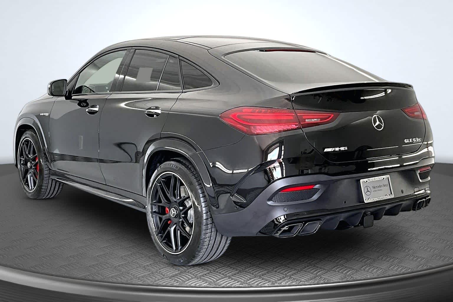 Thumbnail: 2026 Mercedes-Benz GL-Class - 4