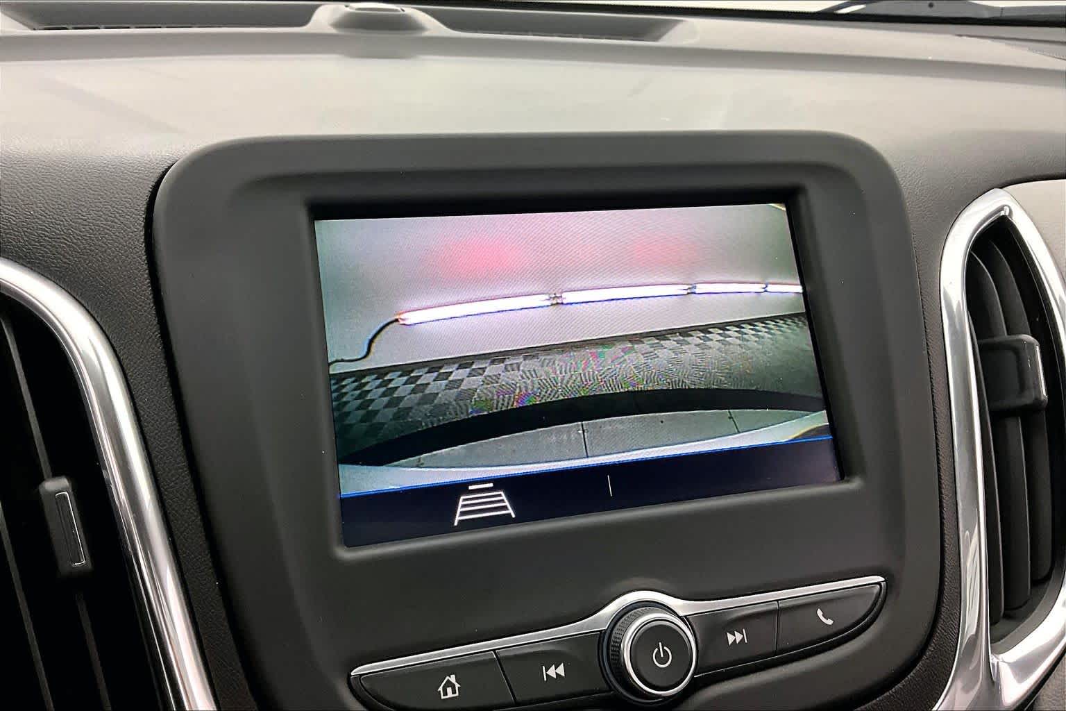 Thumbnail: 2020 Chevrolet Equinox - 21