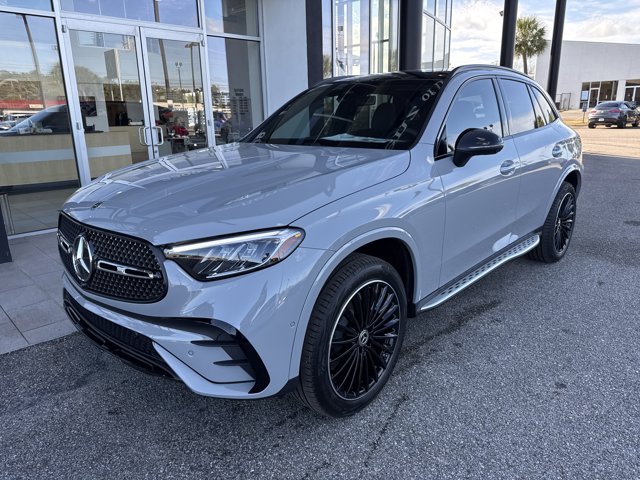 2026 Mercedes-Benz GLC Base's photo