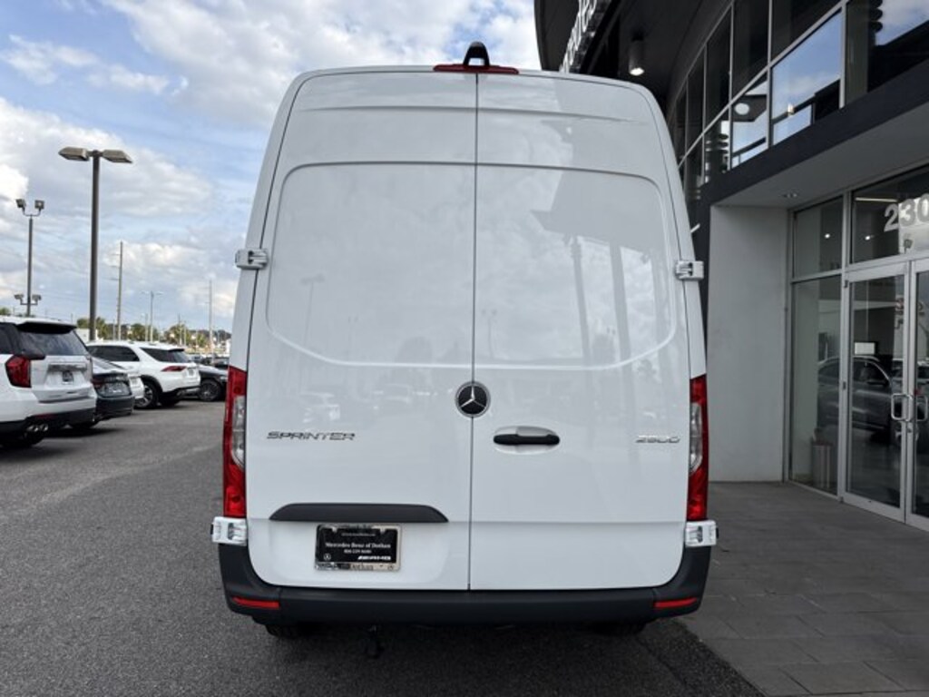 New 2025 Mercedes-Benz Sprinter 2500 Standard Roof 4-Cyl Diesel Van Cargo Van