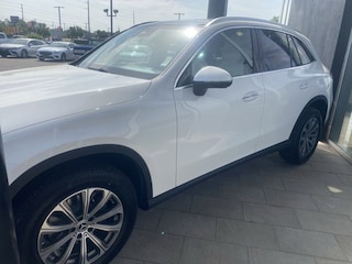2025 Mercedes-Benz GLC 300 SUV