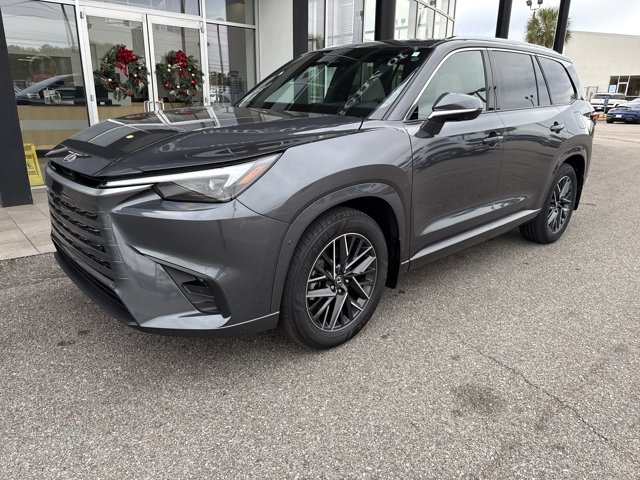 2025 Lexus TX Premium's photo