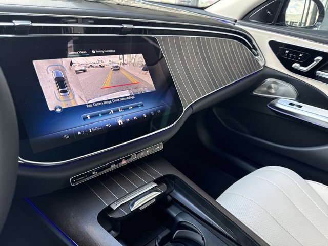 2025 Mercedes-Benz E-Class E350 - Photo 11