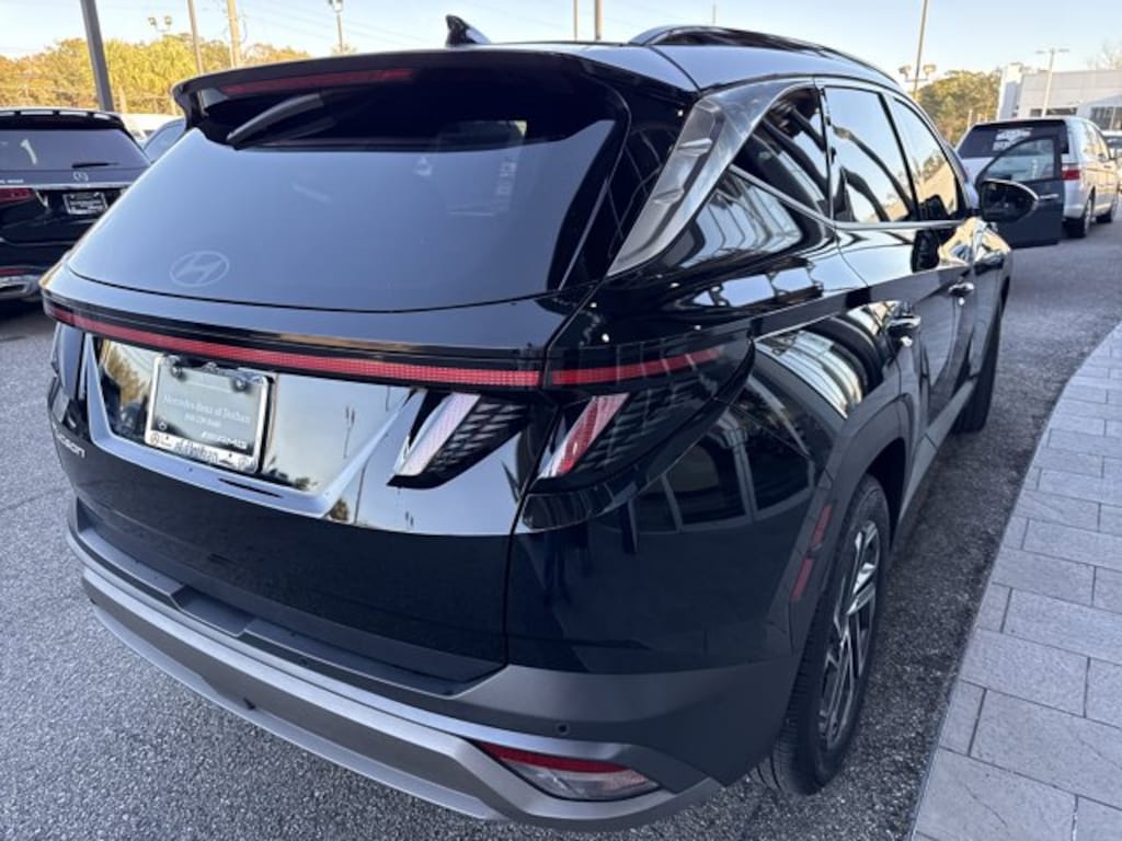 Used 2025 Hyundai Tucson Limited SUV